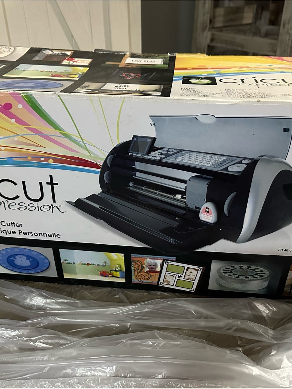 Cricut Expression Electronic Cutting Machine - Black and Silver